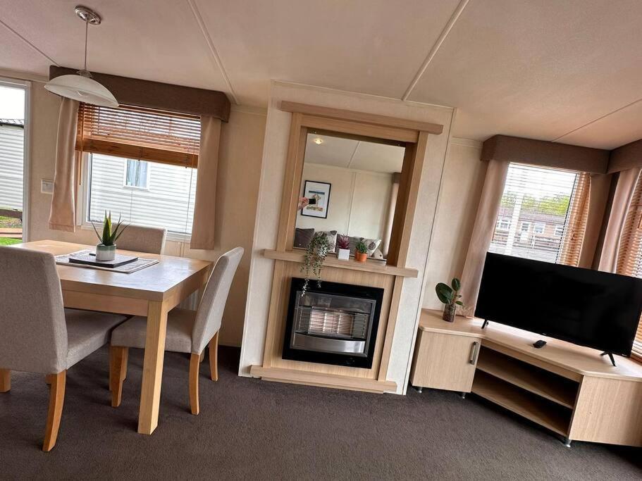 Swift Moselle 2 Bedroom Parkhome - Uddingston, Glasgow Dış mekan fotoğraf