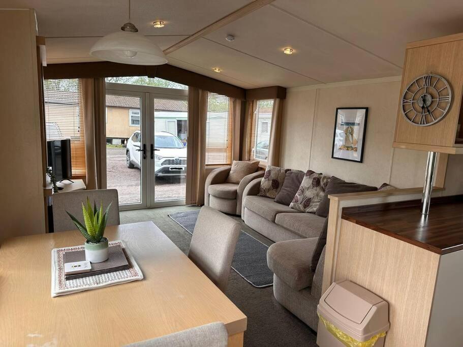 Swift Moselle 2 Bedroom Parkhome - Uddingston, Glasgow Dış mekan fotoğraf